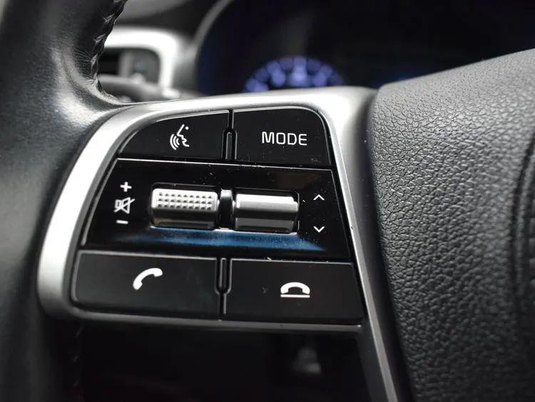2019 Kia Sorento LX Sport Utility 4D, available for sale in Irvington, New Jersey | NJ Used Cars Center. Irvington, New Jersey 2019 Kia Sorento LX Sport Utility 4D, available for sale in Irvington, New Jersey | NJ Used Cars Center. Irvington, New Jersey