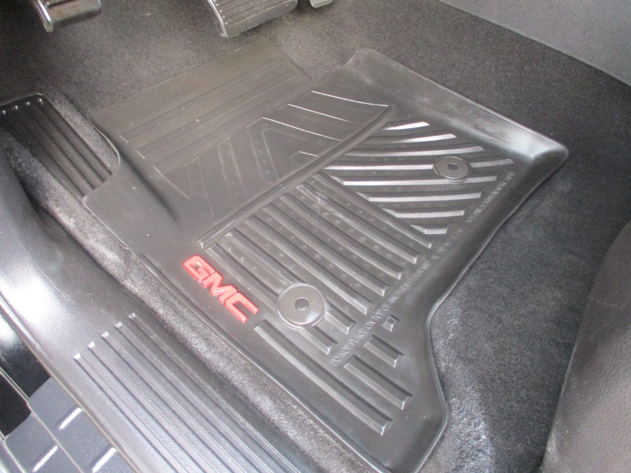 2015 GMC Sierra 1500 4WD Crew Cab 143.5" SLT, available for sale in Suffield, Connecticut | Suffield Auto LLC. Suffield, Connecticut 2015 GMC Sierra 1500 4WD Crew Cab 143.5" SLT, available for sale in Suffield, Connecticut | Suffield Auto LLC. Suffield, Connecticut