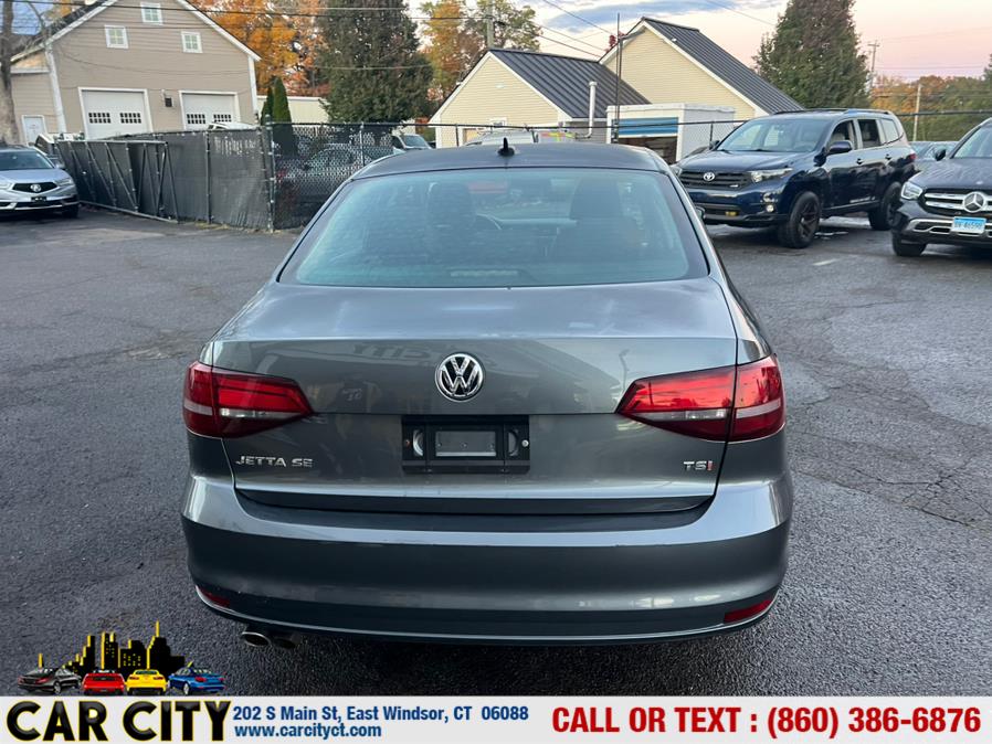 2017 Volkswagen Jetta 1.4T SE photo 4