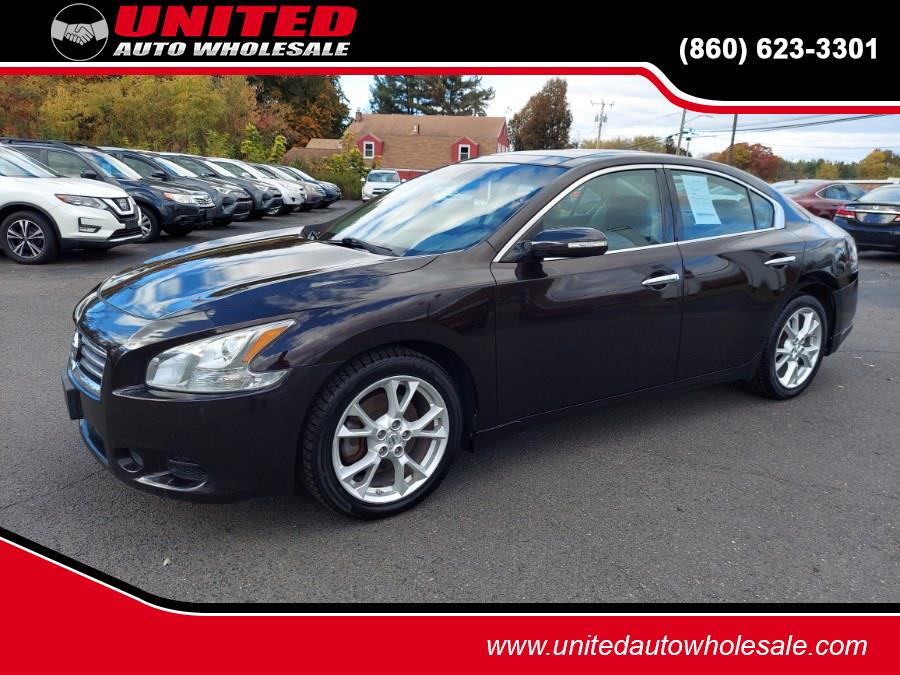 Used Nissan Maxima 4dr Sdn V6 CVT 3.5 SV w/Premium Pkg 2012 | United Auto Sales of E Windsor, Inc. East Windsor, Connecticut