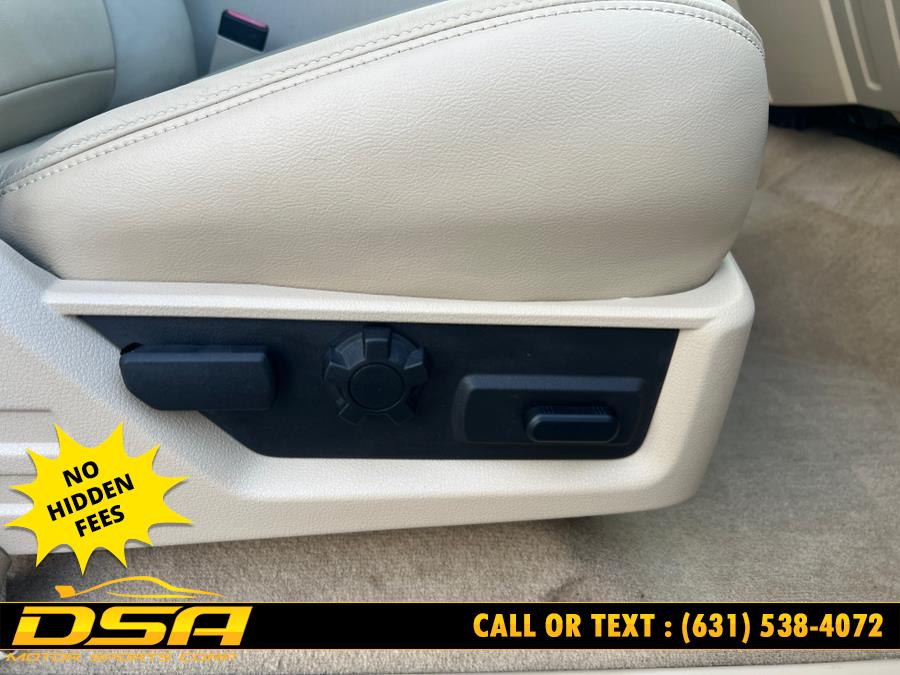 2010 Ford Super Duty F-250 SRW 4WD Crew Cab 156" Lariat, available for sale in Commack, New York | DSA Motor Sports Corp. Commack, New York 2010 Ford Super Duty F-250 SRW 4WD Crew Cab 156" Lariat, available for sale in Commack, New York | DSA Motor Sports Corp. Commack, New York