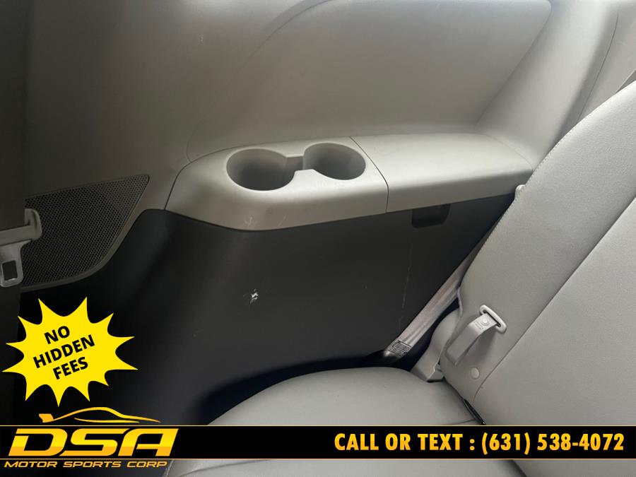 2015 Toyota Sienna 5dr 7-Pass Van XLE Premium AWD (Natl), available for sale in Commack, New York | DSA Motor Sports Corp. Commack, New York 2015 Toyota Sienna 5dr 7-Pass Van XLE Premium AWD (Natl), available for sale in Commack, New York | DSA Motor Sports Corp. Commack, New York