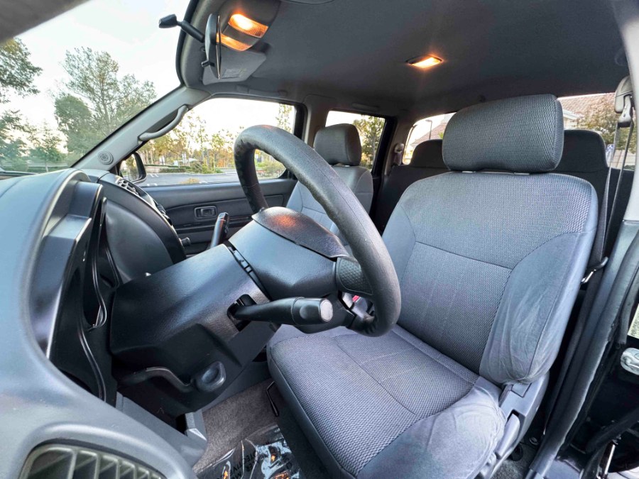 2004 Nissan Frontier 2WD XE Crew Cab V6 Automatic Long Bed, available for sale in Lake Forest, California | Pacific Green Line. Lake Forest, California 2004 Nissan Frontier 2WD XE Crew Cab V6 Automatic Long Bed, available for sale in Lake Forest, California | Pacific Green Line. Lake Forest, California