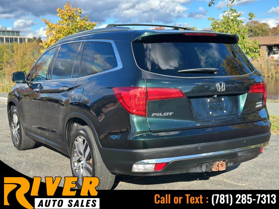 2016 Honda Pilot Elite photo 4