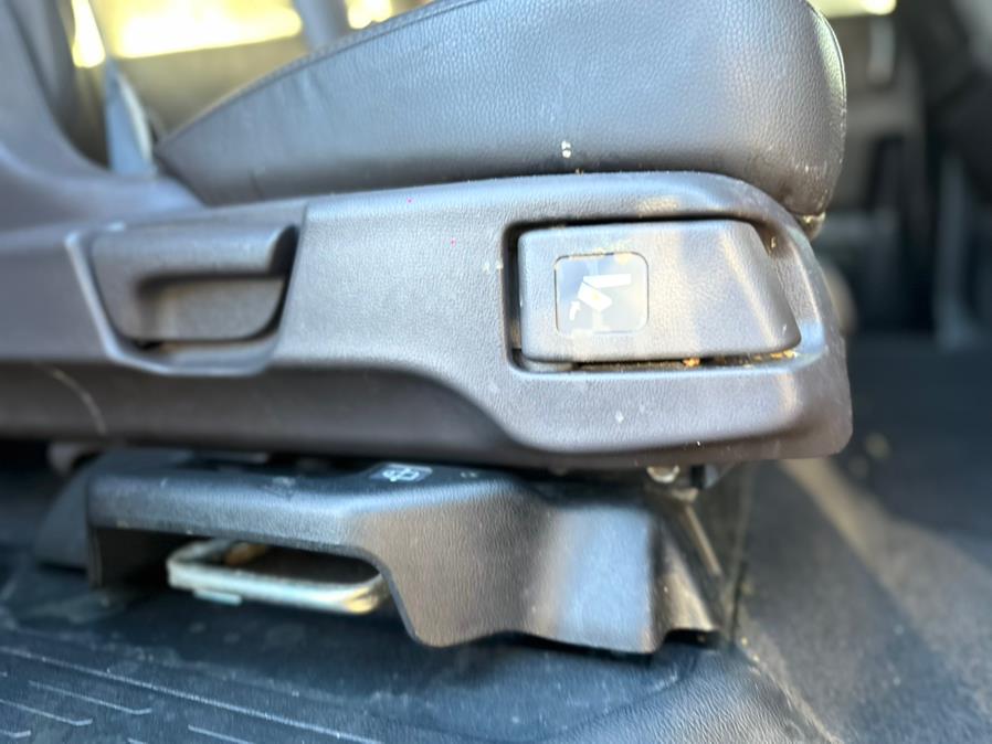 2019 Honda Odyssey EX-L w/Navi/RES Auto, available for sale in Plainfield, New Jersey | Best Cars R Us LLC. Plainfield, New Jersey 2019 Honda Odyssey EX-L w/Navi/RES Auto, available for sale in Plainfield, New Jersey | Best Cars R Us LLC. Plainfield, New Jersey