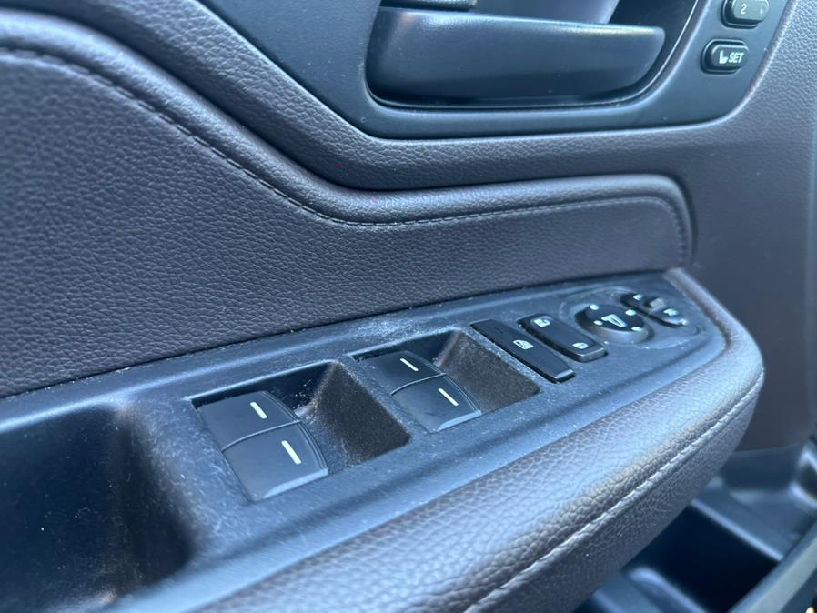 2019 Honda Odyssey EX-L w/Navi/RES Auto, available for sale in Plainfield, New Jersey | Best Cars R Us LLC. Plainfield, New Jersey 2019 Honda Odyssey EX-L w/Navi/RES Auto, available for sale in Plainfield, New Jersey | Best Cars R Us LLC. Plainfield, New Jersey