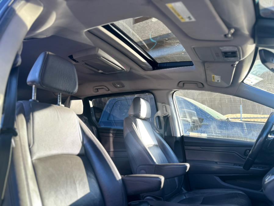 2019 Honda Odyssey EX-L w/Navi/RES Auto, available for sale in Plainfield, New Jersey | Best Cars R Us LLC. Plainfield, New Jersey 2019 Honda Odyssey EX-L w/Navi/RES Auto, available for sale in Plainfield, New Jersey | Best Cars R Us LLC. Plainfield, New Jersey