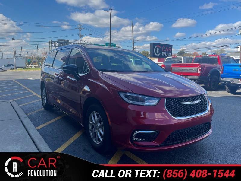 Used 2024 Chrysler Pacifica in Maple Shade, New Jersey | Car Revolution. Maple Shade, New Jersey