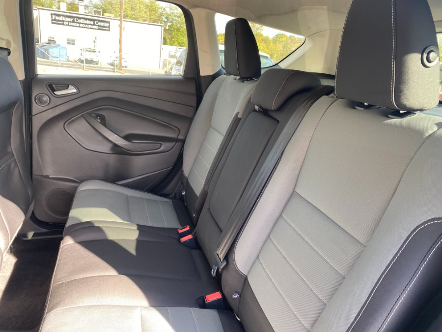 2016 Ford Escape 4WD 4dr SE, available for sale in Bethlehem, Pennsylvania | Best Auto Deals LLC. Bethlehem, Pennsylvania 2016 Ford Escape 4WD 4dr SE, available for sale in Bethlehem, Pennsylvania | Best Auto Deals LLC. Bethlehem, Pennsylvania