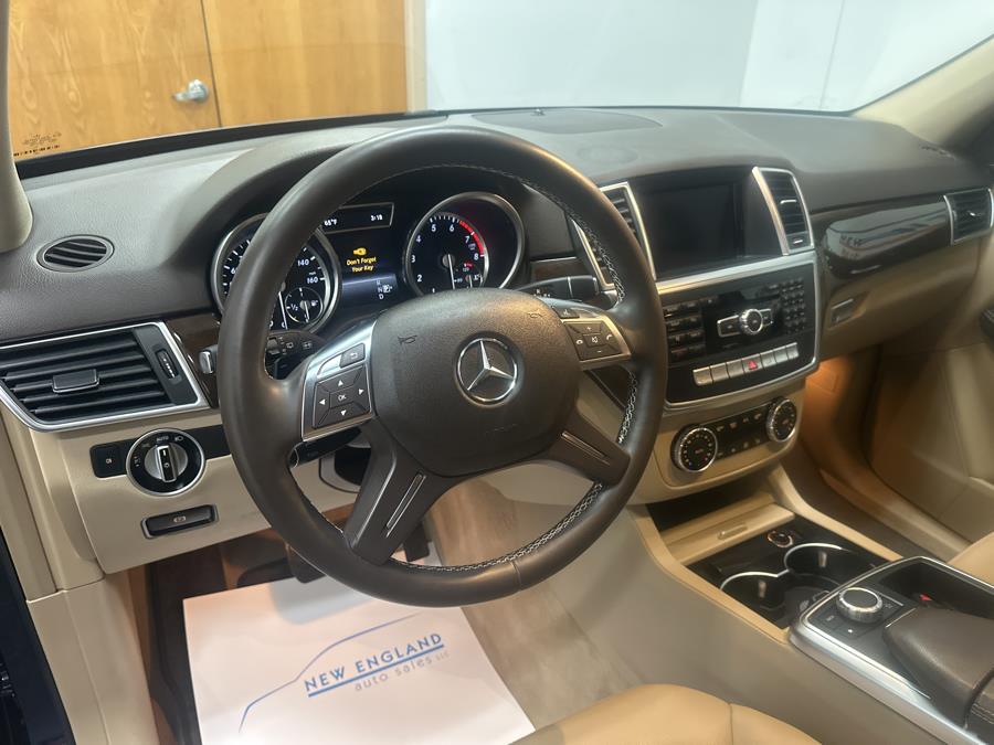 2015 Mercedes-Benz M-Class 4MATIC 4dr ML 350, available for sale in Plainville, Connecticut | New England Auto Sales LLC. Plainville, Connecticut 2015 Mercedes-Benz M-Class 4MATIC 4dr ML 350, available for sale in Plainville, Connecticut | New England Auto Sales LLC. Plainville, Connecticut