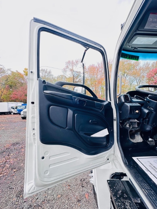 2017 HINO 268A 26 FEET DRY BOX + LIFT GATE + NO CDL, available for sale in South Amboy, New Jersey | NJ Truck Spot. South Amboy, New Jersey 2017 HINO 268A 26 FEET DRY BOX + LIFT GATE + NO CDL, available for sale in South Amboy, New Jersey | NJ Truck Spot. South Amboy, New Jersey