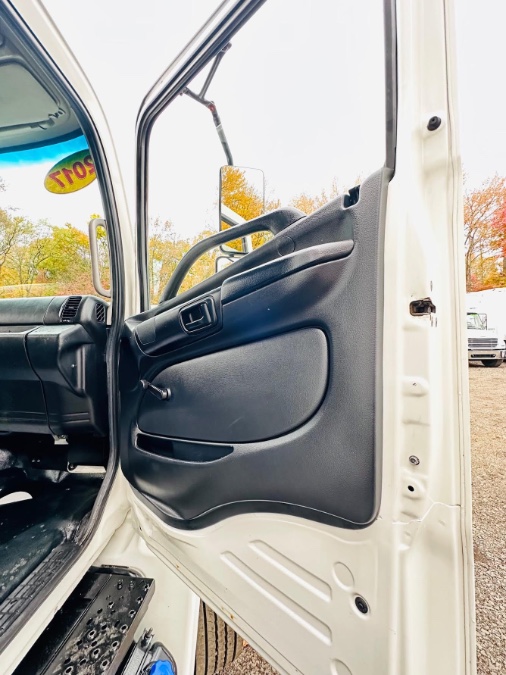 2017 HINO 268A 26 FEET DRY BOX + LIFT GATE + NO CDL, available for sale in South Amboy, New Jersey | NJ Truck Spot. South Amboy, New Jersey 2017 HINO 268A 26 FEET DRY BOX + LIFT GATE + NO CDL, available for sale in South Amboy, New Jersey | NJ Truck Spot. South Amboy, New Jersey