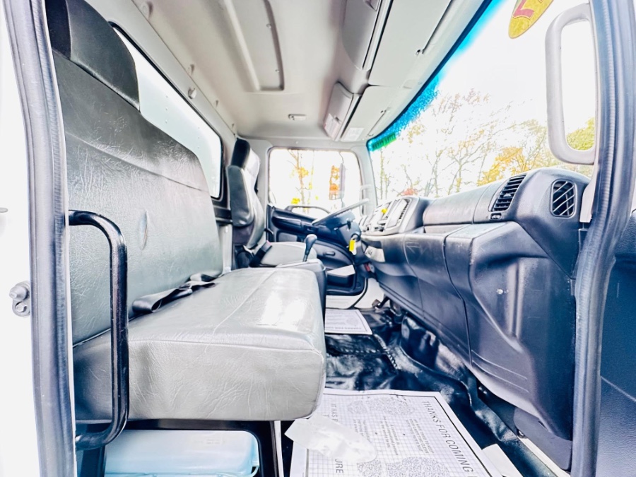 2017 HINO 268A 26 FEET DRY BOX + LIFT GATE + NO CDL, available for sale in South Amboy, New Jersey | NJ Truck Spot. South Amboy, New Jersey 2017 HINO 268A 26 FEET DRY BOX + LIFT GATE + NO CDL, available for sale in South Amboy, New Jersey | NJ Truck Spot. South Amboy, New Jersey