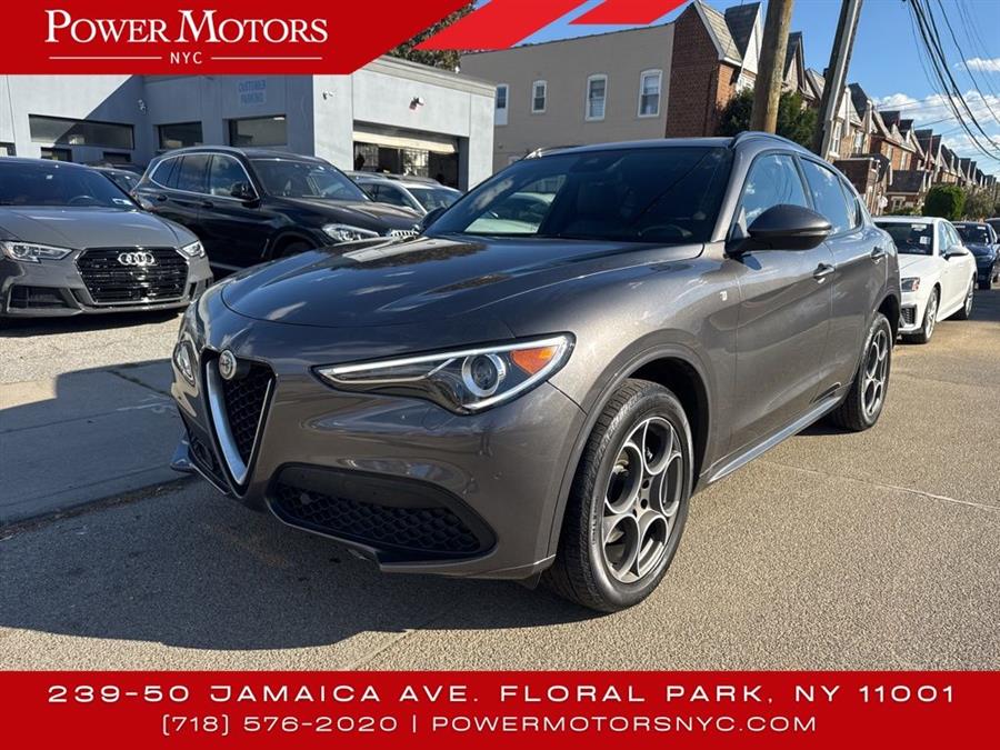 2023 Alfa Romeo Stelvio Ti's photo