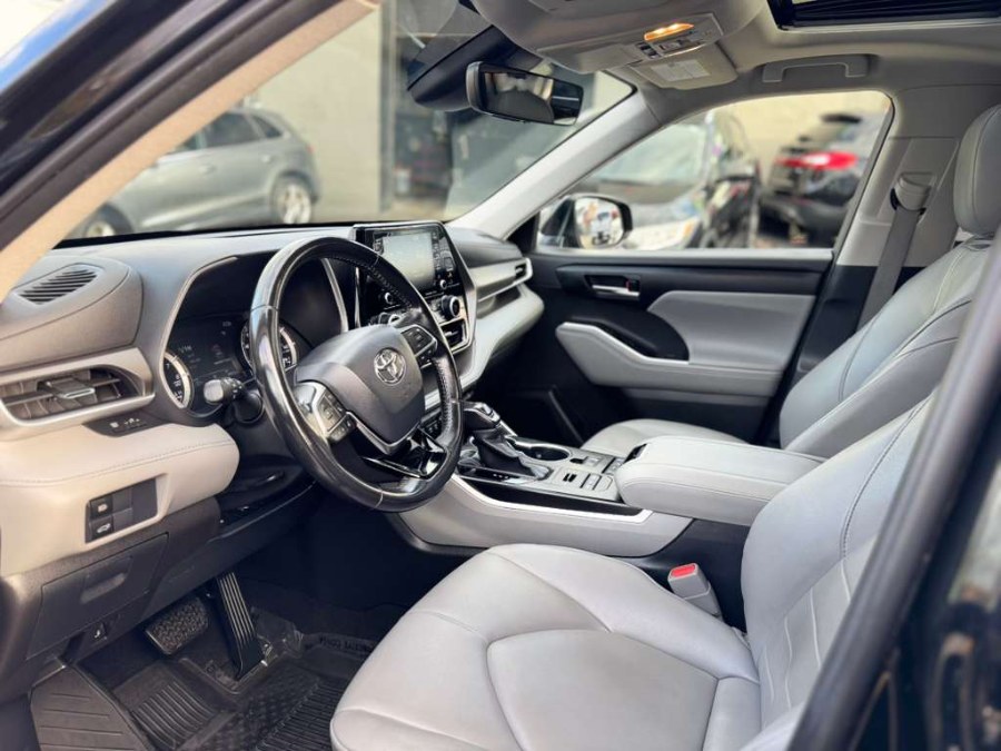 2020 Toyota Highlander XLE AWD (Natl), available for sale in Peabody, Massachusetts | New Star Motors. Peabody, Massachusetts 2020 Toyota Highlander XLE AWD (Natl), available for sale in Peabody, Massachusetts | New Star Motors. Peabody, Massachusetts