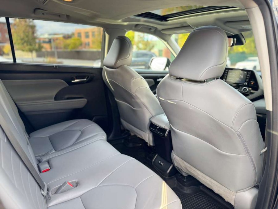 2020 Toyota Highlander XLE AWD (Natl), available for sale in Peabody, Massachusetts | New Star Motors. Peabody, Massachusetts 2020 Toyota Highlander XLE AWD (Natl), available for sale in Peabody, Massachusetts | New Star Motors. Peabody, Massachusetts