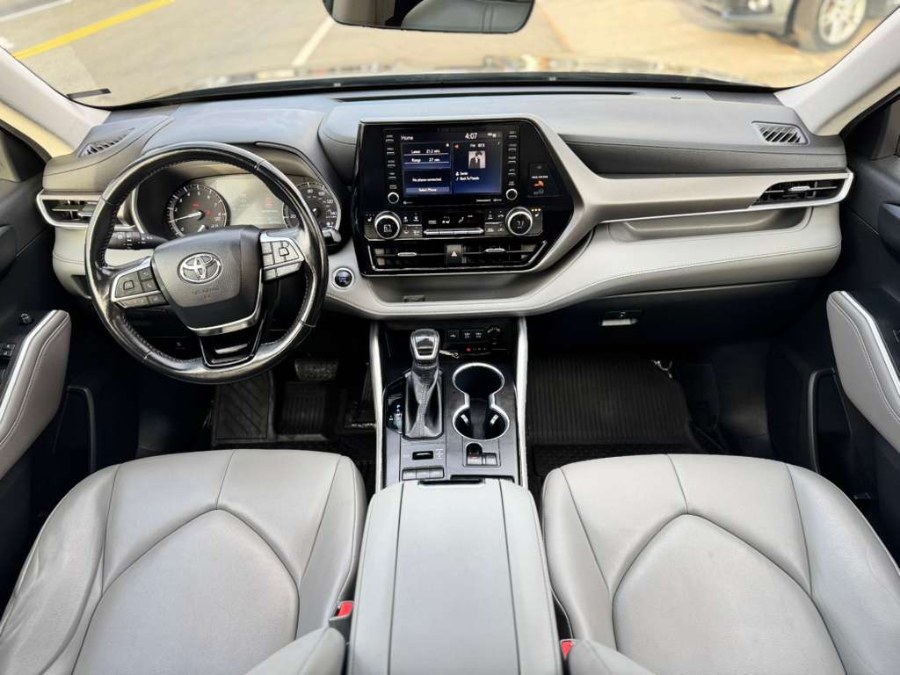 2020 Toyota Highlander XLE AWD (Natl), available for sale in Peabody, Massachusetts | New Star Motors. Peabody, Massachusetts 2020 Toyota Highlander XLE AWD (Natl), available for sale in Peabody, Massachusetts | New Star Motors. Peabody, Massachusetts