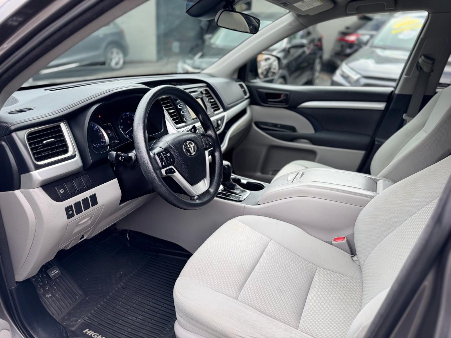 2018 Toyota Highlander LE, available for sale in Peabody, Massachusetts | New Star Motors. Peabody, Massachusetts 2018 Toyota Highlander LE, available for sale in Peabody, Massachusetts | New Star Motors. Peabody, Massachusetts