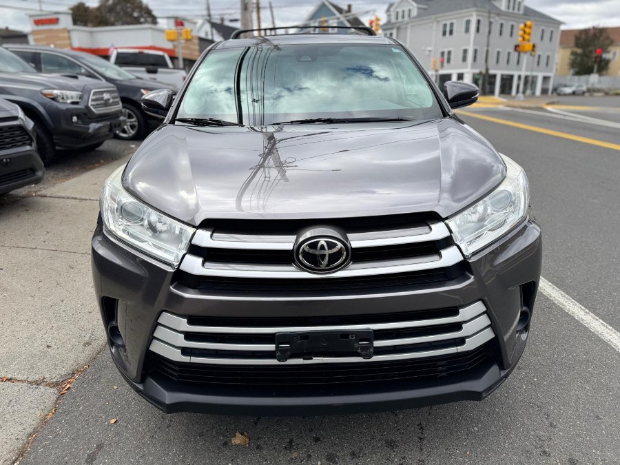2018 Toyota Highlander LE, available for sale in Peabody, Massachusetts | New Star Motors. Peabody, Massachusetts 2018 Toyota Highlander LE, available for sale in Peabody, Massachusetts | New Star Motors. Peabody, Massachusetts