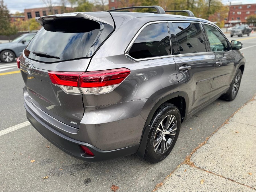 2018 Toyota Highlander LE, available for sale in Peabody, Massachusetts | New Star Motors. Peabody, Massachusetts 2018 Toyota Highlander LE, available for sale in Peabody, Massachusetts | New Star Motors. Peabody, Massachusetts