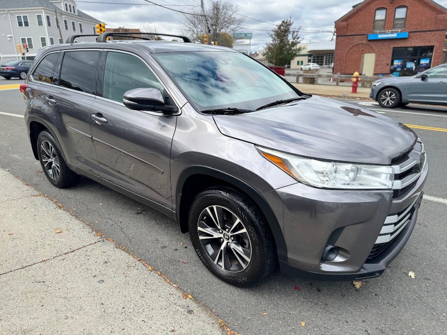 2018 Toyota Highlander LE, available for sale in Peabody, Massachusetts | New Star Motors. Peabody, Massachusetts 2018 Toyota Highlander LE, available for sale in Peabody, Massachusetts | New Star Motors. Peabody, Massachusetts