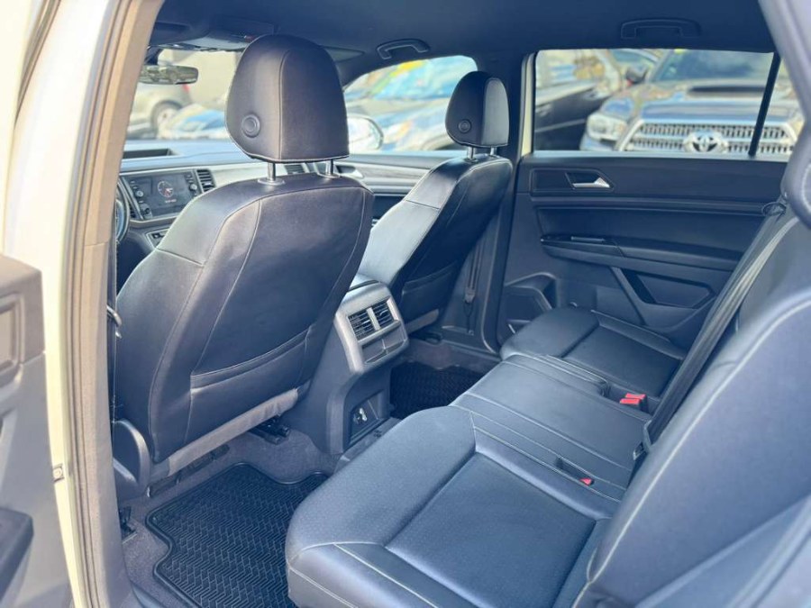 2020 Volkswagen Atlas Cross Sport 2.0T SE 4MOTION, available for sale in Peabody, Massachusetts | New Star Motors. Peabody, Massachusetts 2020 Volkswagen Atlas Cross Sport 2.0T SE 4MOTION, available for sale in Peabody, Massachusetts | New Star Motors. Peabody, Massachusetts