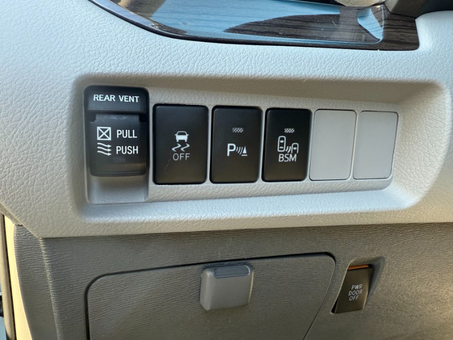 2016 Toyota Sienna 5dr 8-Pass Van XLE Premium FWD (Natl), available for sale in Bristol, Connecticut | Bristol Auto Center LLC. Bristol, Connecticut 2016 Toyota Sienna 5dr 8-Pass Van XLE Premium FWD (Natl), available for sale in Bristol, Connecticut | Bristol Auto Center LLC. Bristol, Connecticut