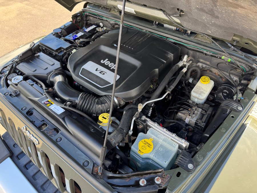 2015 Jeep Wrangler Unlimited 4WD 4dr Sahara, available for sale in Ortonville, Michigan | Marsh Auto Sales LLC. Ortonville, Michigan 2015 Jeep Wrangler Unlimited 4WD 4dr Sahara, available for sale in Ortonville, Michigan | Marsh Auto Sales LLC. Ortonville, Michigan