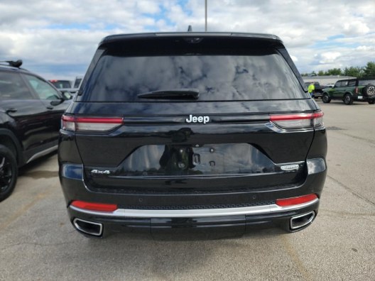 2022 Jeep Grand Cherokee Summit Reserve 4x4, available for sale in Franklin Square, New York | Luxury Motor Club. Franklin Square, New York 2022 Jeep Grand Cherokee Summit Reserve 4x4, available for sale in Franklin Square, New York | Luxury Motor Club. Franklin Square, New York