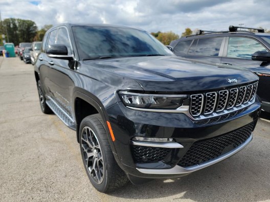 2022 Jeep Grand Cherokee Summit Reserve 4x4, available for sale in Franklin Square, New York | Luxury Motor Club. Franklin Square, New York 2022 Jeep Grand Cherokee Summit Reserve 4x4, available for sale in Franklin Square, New York | Luxury Motor Club. Franklin Square, New York