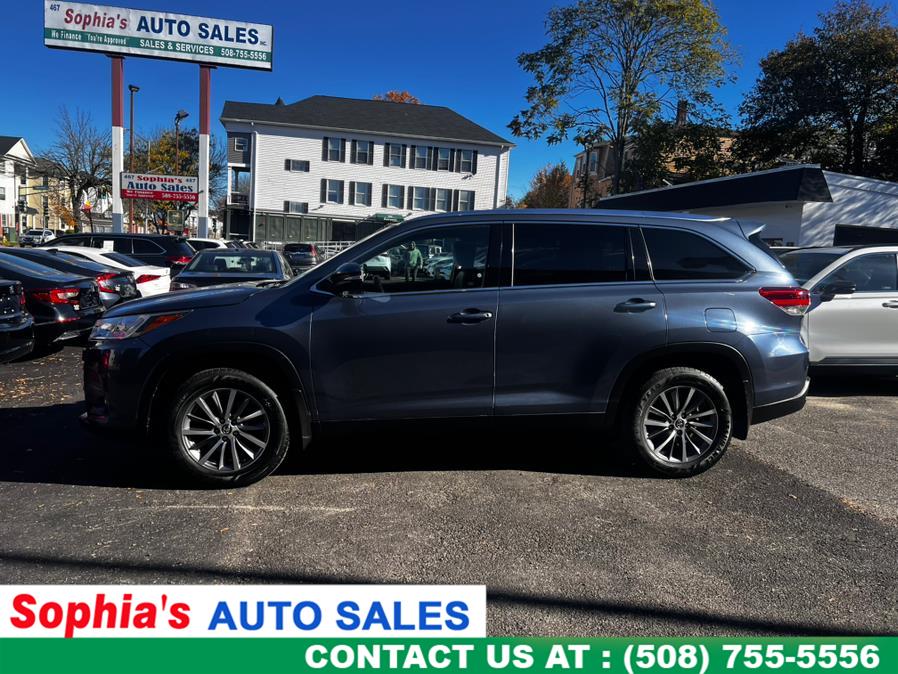 Used 2019 Toyota Highlander in Worcester, Massachusetts | Sophia's Auto Sales Inc. Worcester, Massachusetts
