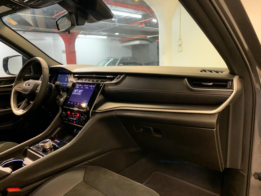 2023 Jeep Grand Cherokee L Altitude 4x4, available for sale in Lodi, New Jersey | European Auto Expo. Lodi, New Jersey 2023 Jeep Grand Cherokee L Altitude 4x4, available for sale in Lodi, New Jersey | European Auto Expo. Lodi, New Jersey