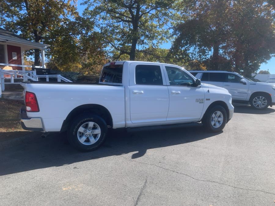 2022 Ram 1500 Classic SLT photo 3