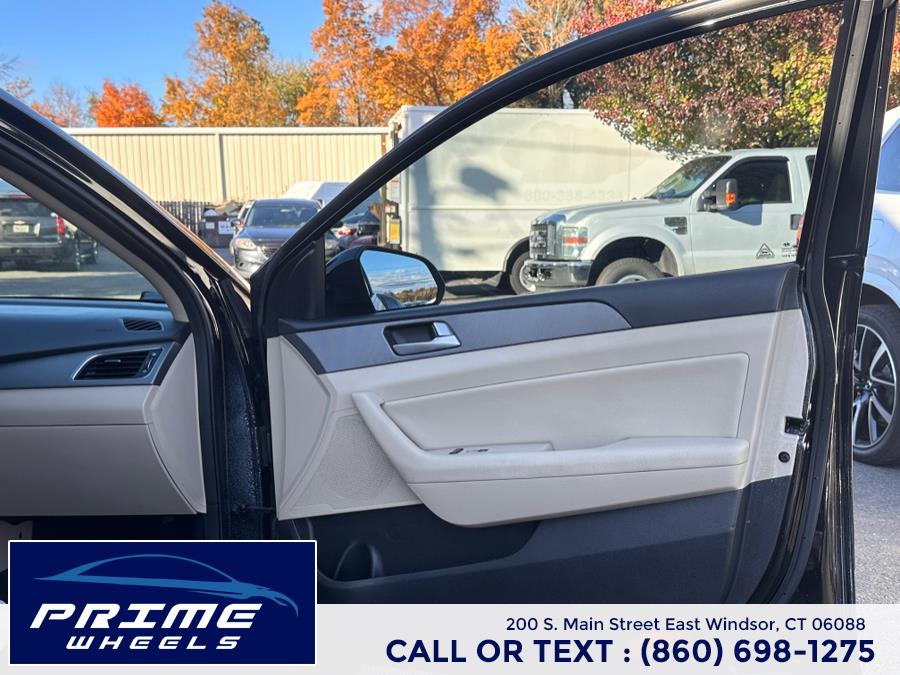 2015 Hyundai Sonata 4dr Sdn 2.4L SE PZEV, available for sale in East Windsor, Connecticut | Prime Wheels. East Windsor, Connecticut 2015 Hyundai Sonata 4dr Sdn 2.4L SE PZEV, available for sale in East Windsor, Connecticut | Prime Wheels. East Windsor, Connecticut