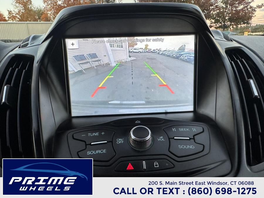 2016 Ford Escape 4WD 4dr SE, available for sale in East Windsor, Connecticut | Prime Wheels. East Windsor, Connecticut 2016 Ford Escape 4WD 4dr SE, available for sale in East Windsor, Connecticut | Prime Wheels. East Windsor, Connecticut