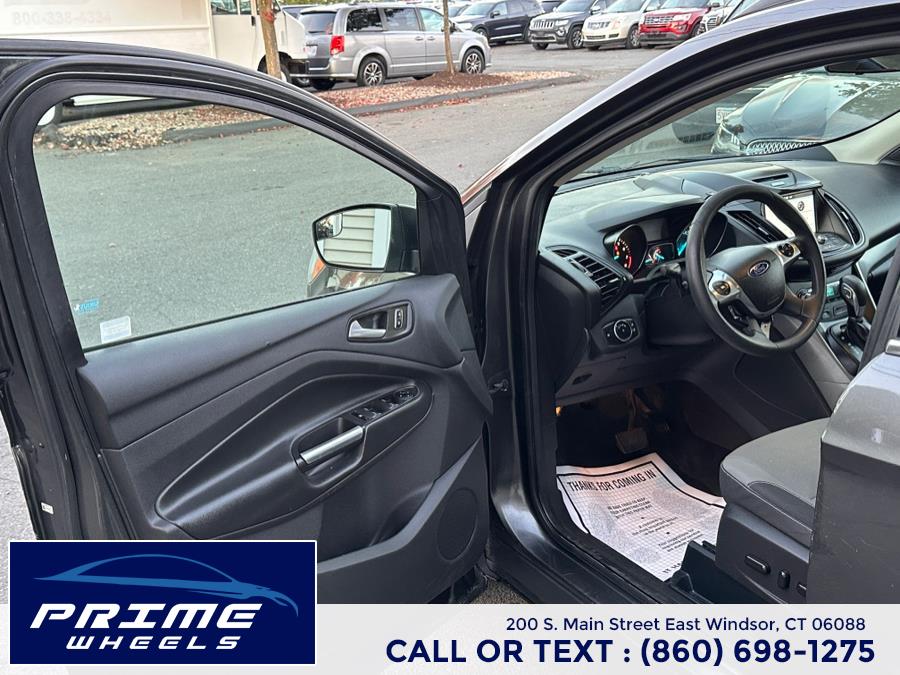 2016 Ford Escape 4WD 4dr SE, available for sale in East Windsor, Connecticut | Prime Wheels. East Windsor, Connecticut 2016 Ford Escape 4WD 4dr SE, available for sale in East Windsor, Connecticut | Prime Wheels. East Windsor, Connecticut
