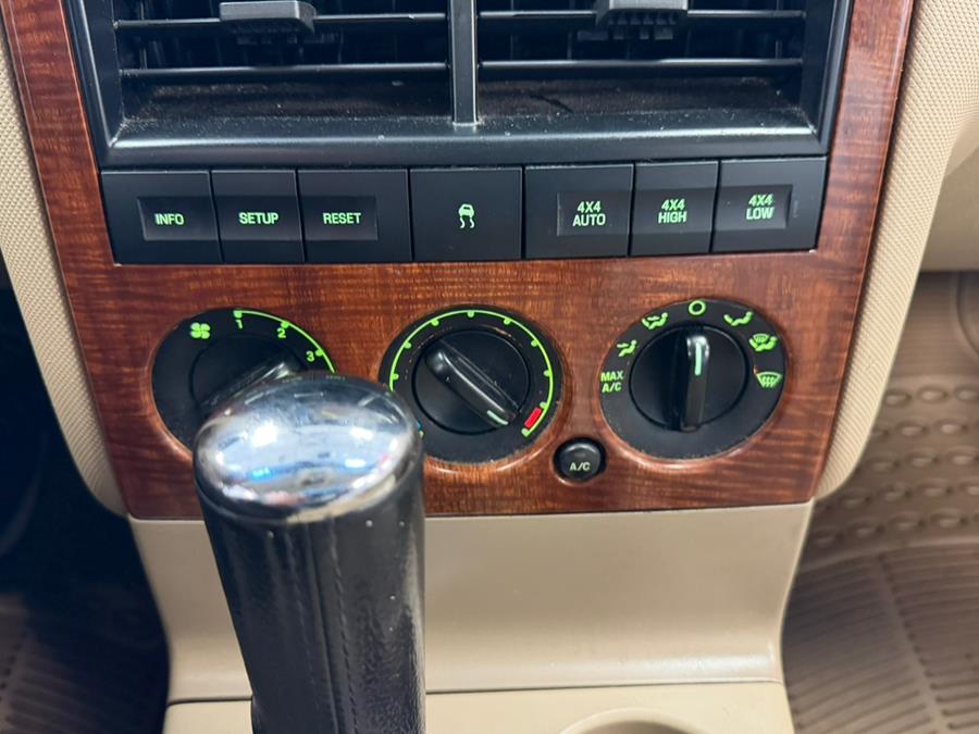 2006 Ford Explorer 4dr 114" WB 4.0L Eddie Bauer 4WD, available for sale in Inwood, New York | 5 Towns Drive. Inwood, New York 2006 Ford Explorer 4dr 114" WB 4.0L Eddie Bauer 4WD, available for sale in Inwood, New York | 5 Towns Drive. Inwood, New York