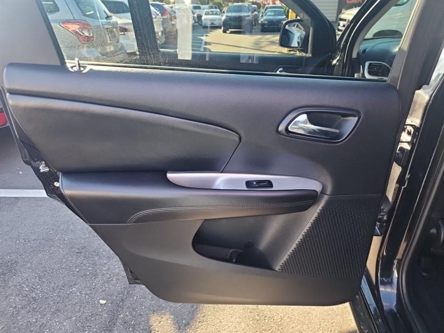 2013 Dodge Journey FWD 4dr SXT, available for sale in Islip, New York | L.I. Auto Gallery. Islip, New York 2013 Dodge Journey FWD 4dr SXT, available for sale in Islip, New York | L.I. Auto Gallery. Islip, New York