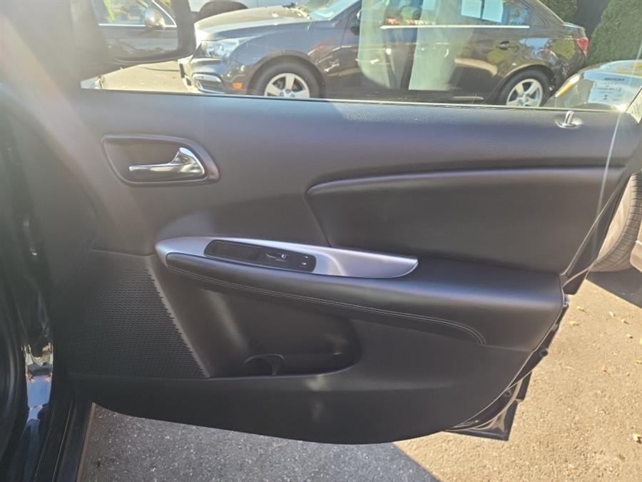 2013 Dodge Journey FWD 4dr SXT, available for sale in Islip, New York | L.I. Auto Gallery. Islip, New York 2013 Dodge Journey FWD 4dr SXT, available for sale in Islip, New York | L.I. Auto Gallery. Islip, New York