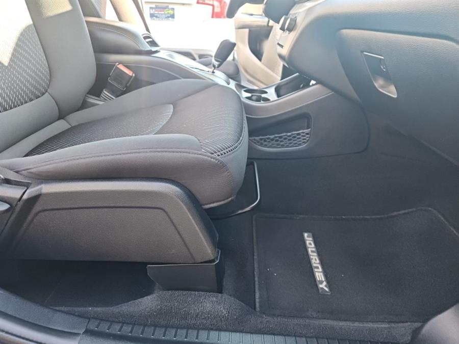 2013 Dodge Journey FWD 4dr SXT, available for sale in Islip, New York | L.I. Auto Gallery. Islip, New York 2013 Dodge Journey FWD 4dr SXT, available for sale in Islip, New York | L.I. Auto Gallery. Islip, New York