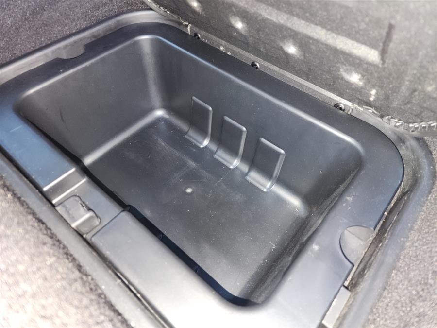 2013 Dodge Journey FWD 4dr SXT, available for sale in Islip, New York | L.I. Auto Gallery. Islip, New York 2013 Dodge Journey FWD 4dr SXT, available for sale in Islip, New York | L.I. Auto Gallery. Islip, New York