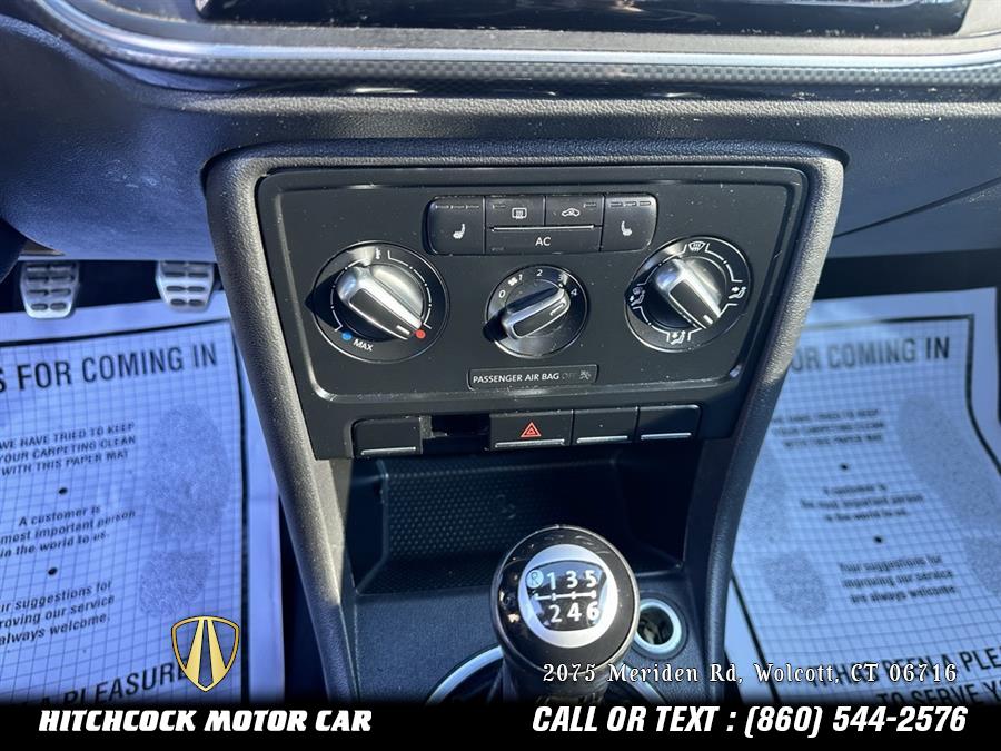 2012 Volkswagen Beetle 2.0 TSi, available for sale in Wolcott, Connecticut | Hitchcock Motor Car. Wolcott, Connecticut 2012 Volkswagen Beetle 2.0 TSi, available for sale in Wolcott, Connecticut | Hitchcock Motor Car. Wolcott, Connecticut