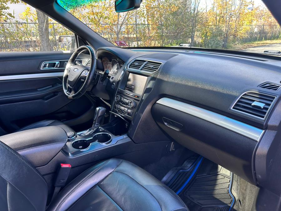 2016 Ford Explorer 4WD 4dr XLT, available for sale in Garfield, New Jersey | Mikes Auto Sales LLC. Garfield, New Jersey 2016 Ford Explorer 4WD 4dr XLT, available for sale in Garfield, New Jersey | Mikes Auto Sales LLC. Garfield, New Jersey