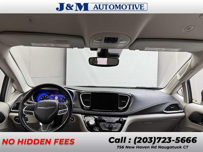 2021 Chrysler Pacifica Touring L, available for sale in Naugatuck, Connecticut | J&M Automotive Sls&Svc LLC. Naugatuck, Connecticut 2021 Chrysler Pacifica Touring L, available for sale in Naugatuck, Connecticut | J&M Automotive Sls&Svc LLC. Naugatuck, Connecticut
