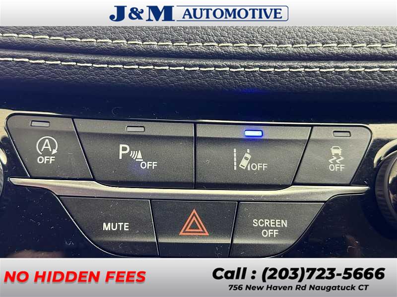 2021 Chrysler Pacifica Touring L, available for sale in Naugatuck, Connecticut | J&M Automotive Sls&Svc LLC. Naugatuck, Connecticut 2021 Chrysler Pacifica Touring L, available for sale in Naugatuck, Connecticut | J&M Automotive Sls&Svc LLC. Naugatuck, Connecticut