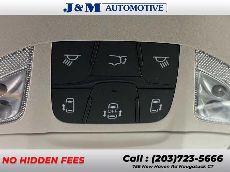 2021 Chrysler Pacifica Touring L, available for sale in Naugatuck, Connecticut | J&M Automotive Sls&Svc LLC. Naugatuck, Connecticut 2021 Chrysler Pacifica Touring L, available for sale in Naugatuck, Connecticut | J&M Automotive Sls&Svc LLC. Naugatuck, Connecticut