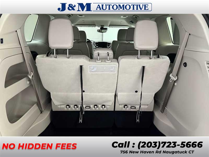 2021 Chrysler Pacifica Touring L, available for sale in Naugatuck, Connecticut | J&M Automotive Sls&Svc LLC. Naugatuck, Connecticut 2021 Chrysler Pacifica Touring L, available for sale in Naugatuck, Connecticut | J&M Automotive Sls&Svc LLC. Naugatuck, Connecticut