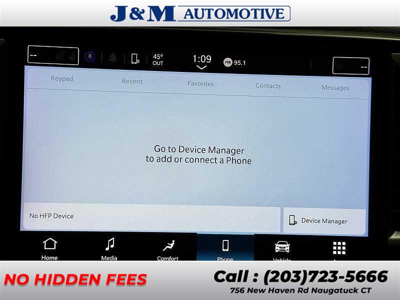 2021 Chrysler Pacifica Touring L, available for sale in Naugatuck, Connecticut | J&M Automotive Sls&Svc LLC. Naugatuck, Connecticut 2021 Chrysler Pacifica Touring L, available for sale in Naugatuck, Connecticut | J&M Automotive Sls&Svc LLC. Naugatuck, Connecticut