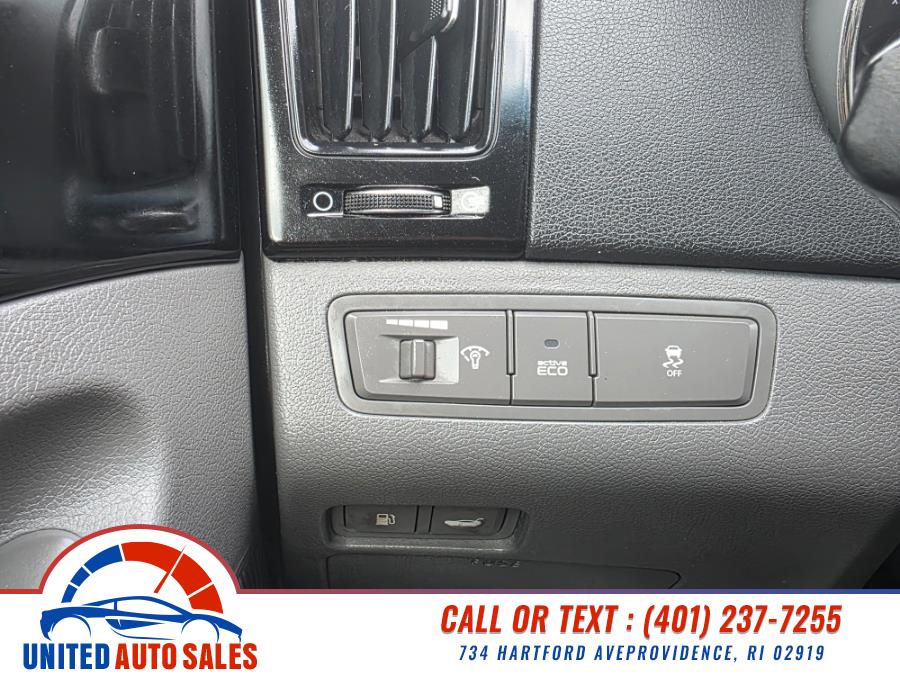 2012 Hyundai Sonata 4dr Sdn 2.4L Auto Limited PZEV, available for sale in Providence, Rhode Island | United Auto Sales Inc. Providence, Rhode Island 2012 Hyundai Sonata 4dr Sdn 2.4L Auto Limited PZEV, available for sale in Providence, Rhode Island | United Auto Sales Inc. Providence, Rhode Island