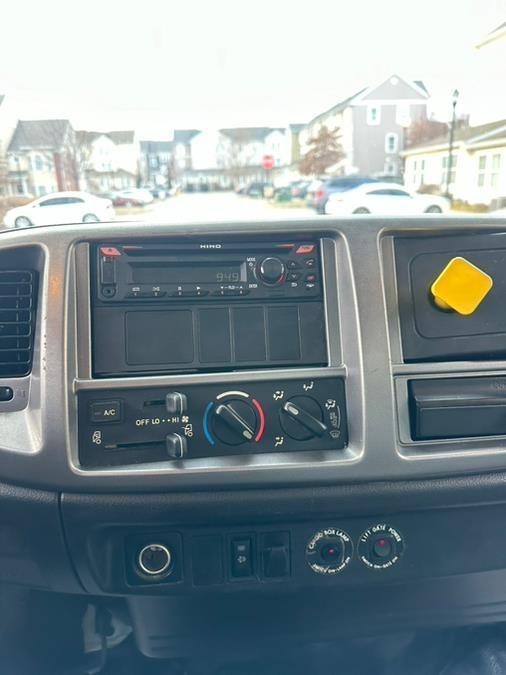 2020 Hino 268A 26FT MORGAN BOX/MAXON LIFTGATE NON CDL, available for sale in Paterson, New Jersey | Speedway Commercial Motors LLC. Paterson, New Jersey 2020 Hino 268A 26FT MORGAN BOX/MAXON LIFTGATE NON CDL, available for sale in Paterson, New Jersey | Speedway Commercial Motors LLC. Paterson, New Jersey